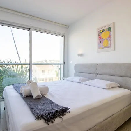 Apartmán Beachside 1-bed With Huge Veranda Protaras