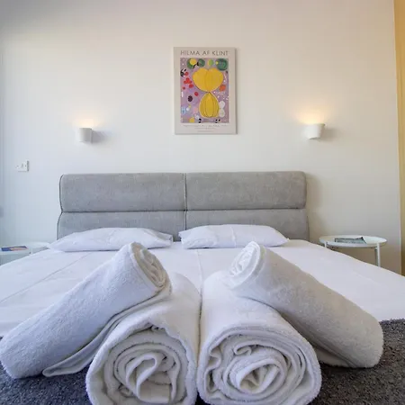 Beachside 1-bed With Huge Veranda Protarász