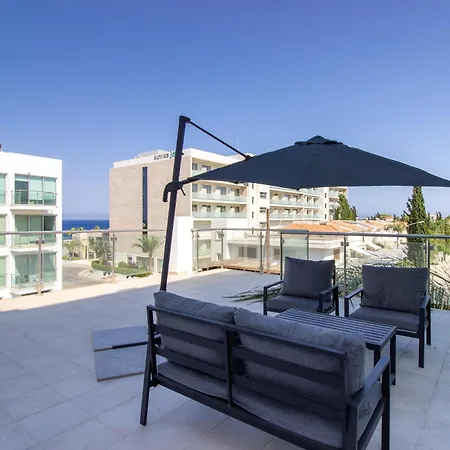 Beachside 1-bed With Huge Veranda * Protaras