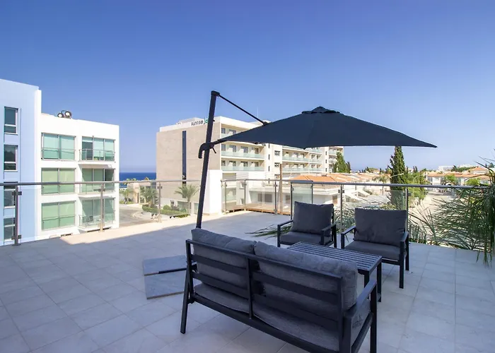 Beachside 1-bed With Huge Veranda * Protaras