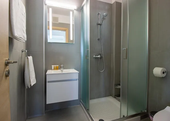 Beachside 1-bed With Huge Veranda Lejlighed