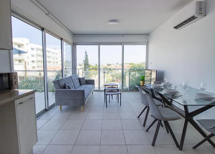 Beachside 1-bed With Huge Veranda 公寓 *